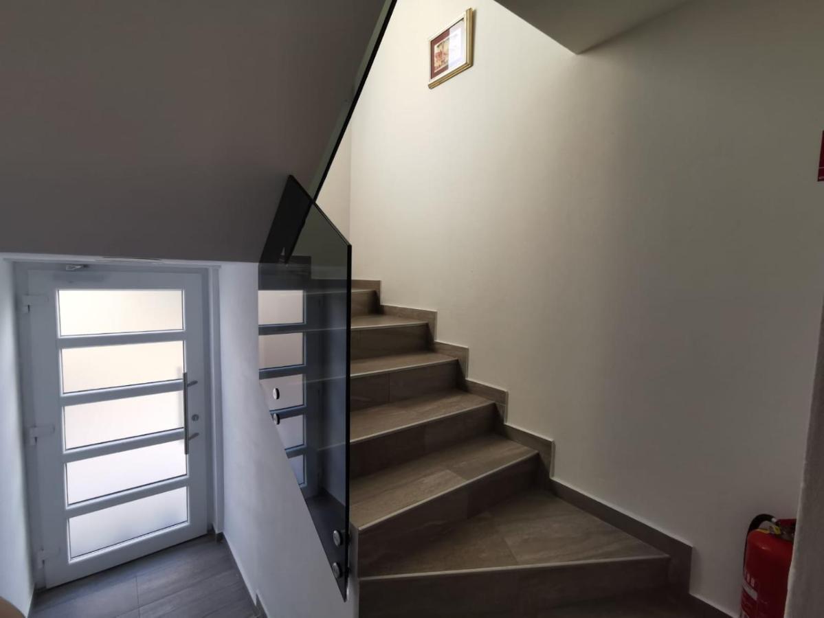 Apartmani Eden Vrsi Mulo Exterior foto