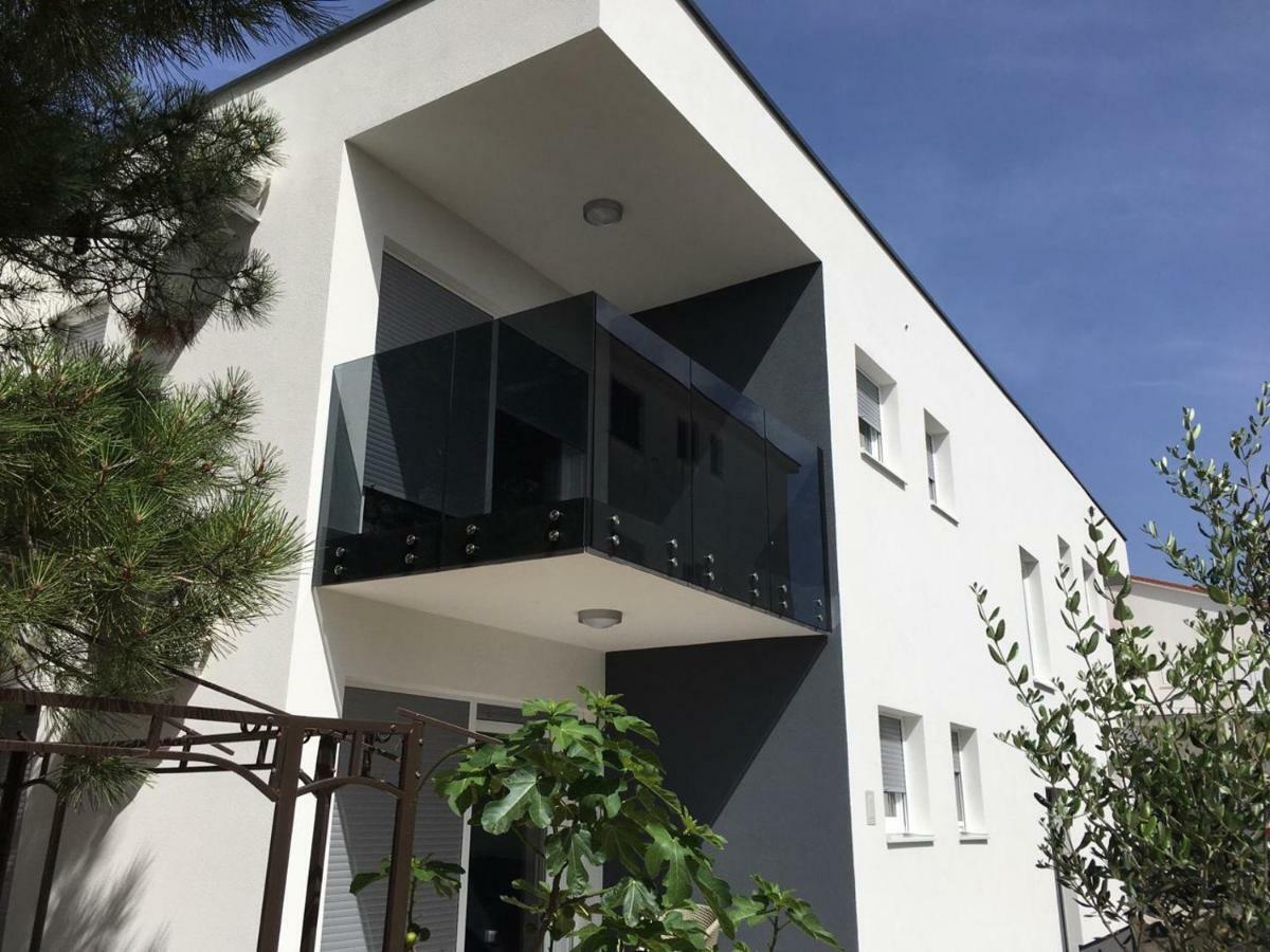Apartmani Eden Vrsi Mulo Exterior foto