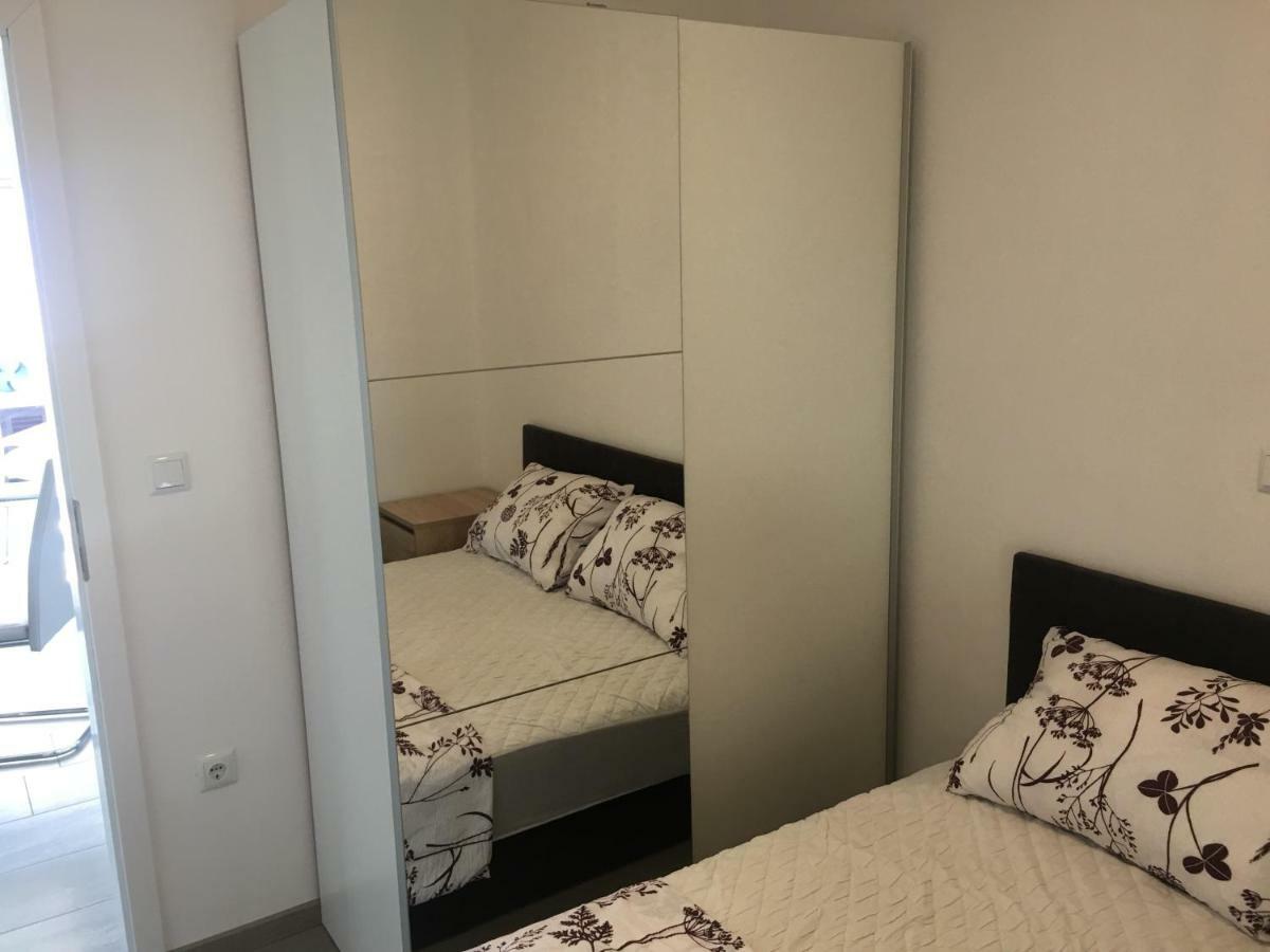 Apartmani Eden Vrsi Mulo Exterior foto