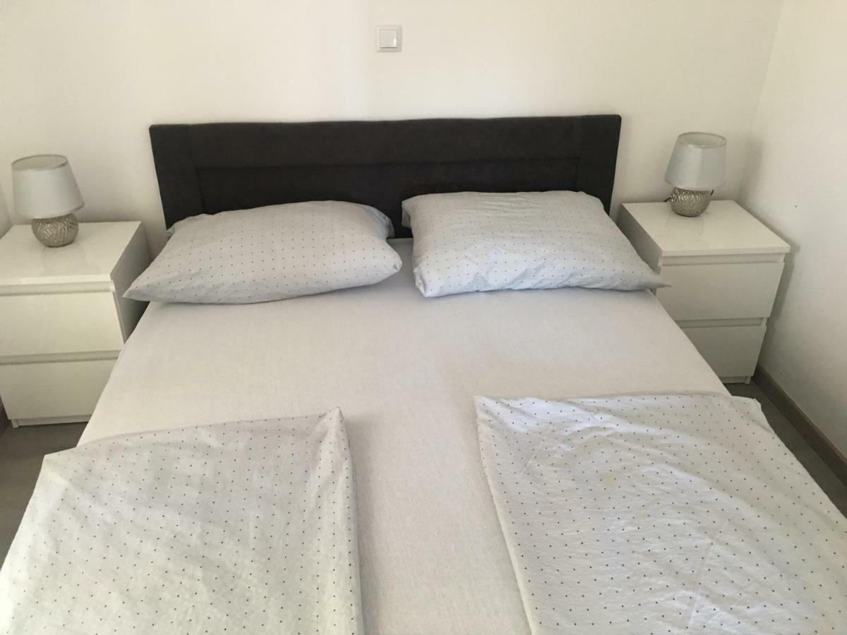 Apartmani Eden Vrsi Mulo Exterior foto